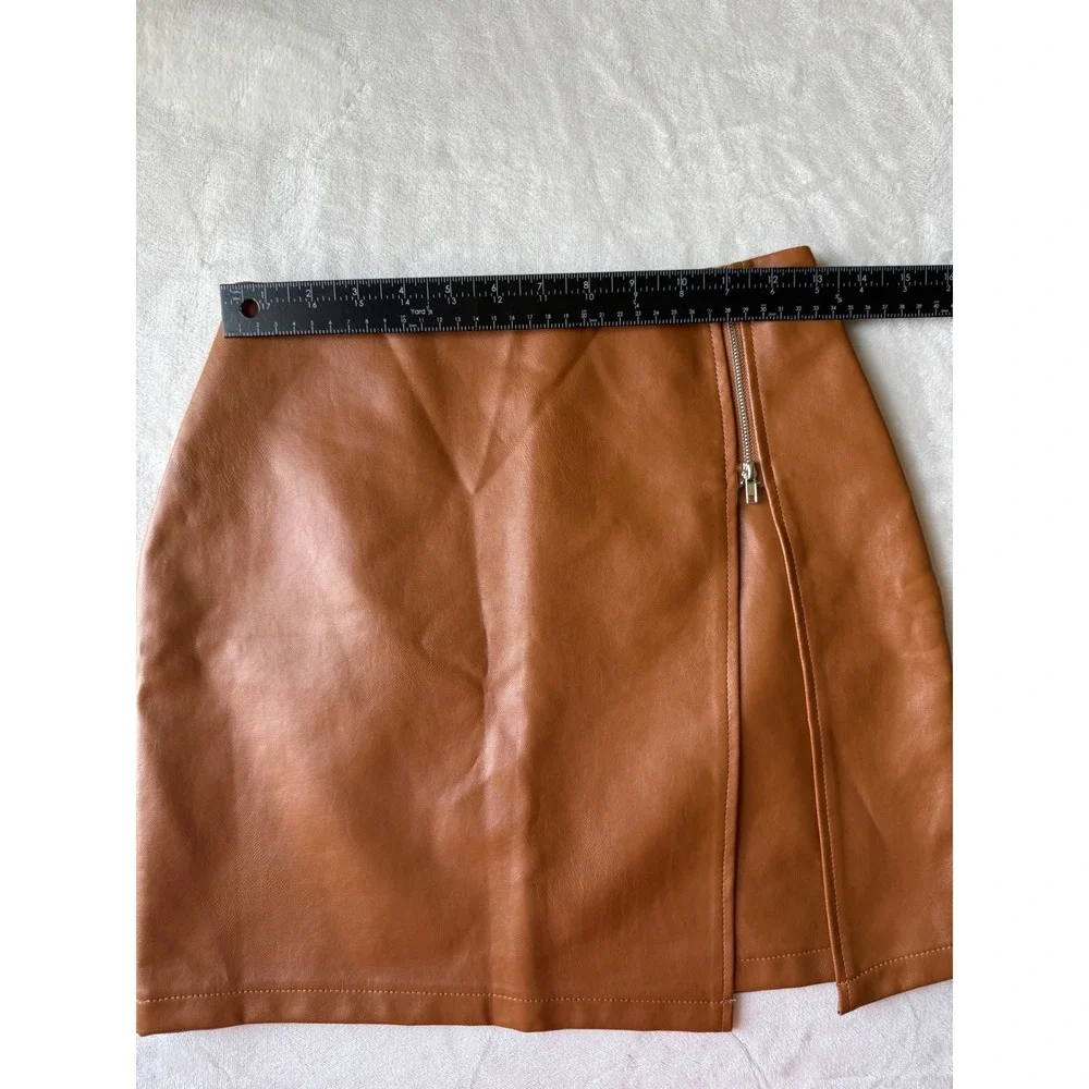 Naanaa Brown Faux Leather Mini Skirt Size US 4‎ Cognac Wrap Front Zip Slit